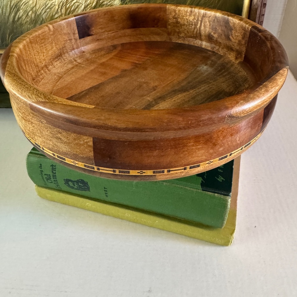 Vintage Turned Wooden Decorative Footed Bowl Compote Inlaid Aztec Marquetry - Picture 8 of 16